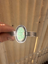 Load image into Gallery viewer, Easy Flow Cuff