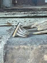 Load image into Gallery viewer, Strident Kyanite Ring