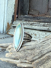 Load image into Gallery viewer, Focal Point Ring