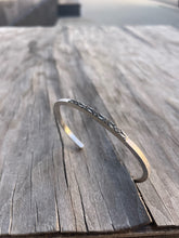 Load image into Gallery viewer, Simplicity Cuff