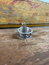 Load image into Gallery viewer, Nature Lovers Turquoise Ring
