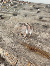 Load image into Gallery viewer, Talk to me Turquoise Ring
