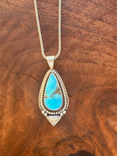 Load image into Gallery viewer, Early Morning Necklace
