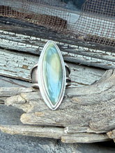 Load image into Gallery viewer, Focal Point Ring
